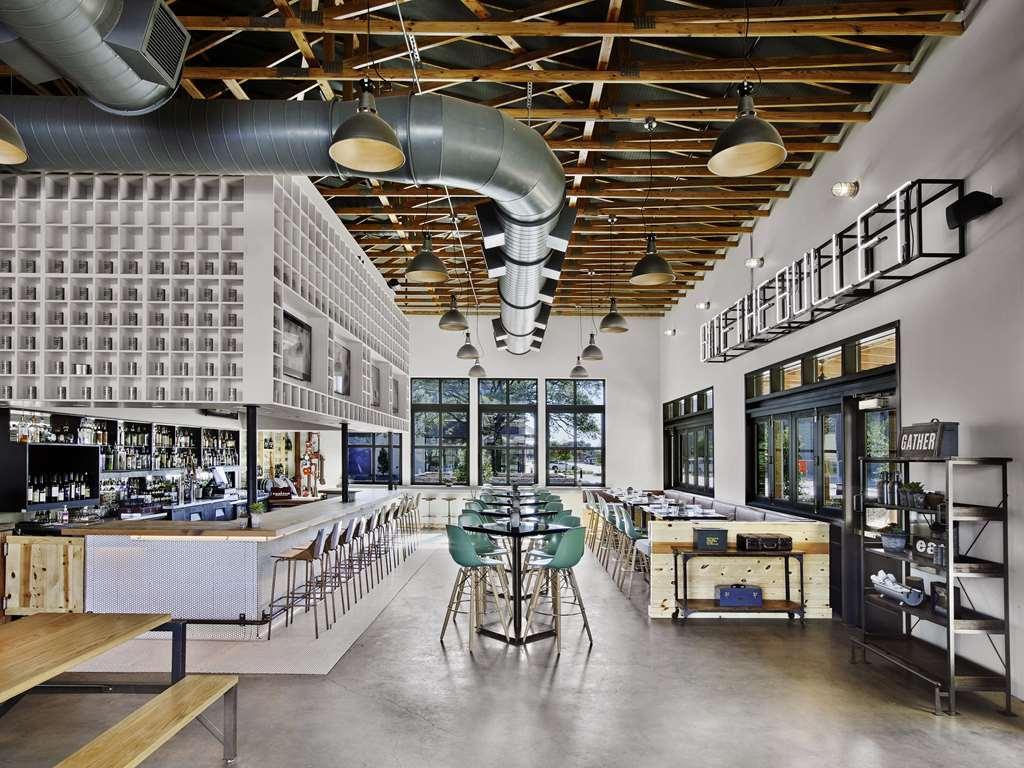 Cavalry Court, By Valencia Hotel Collection College Station Restaurant foto