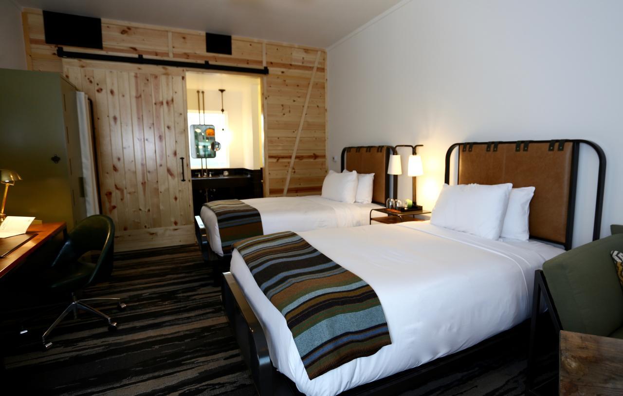 Cavalry Court, By Valencia Hotel Collection College Station Exterior foto