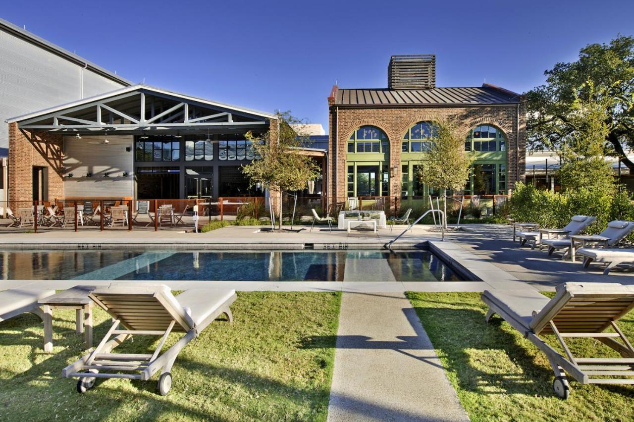 Cavalry Court, By Valencia Hotel Collection College Station Exterior foto